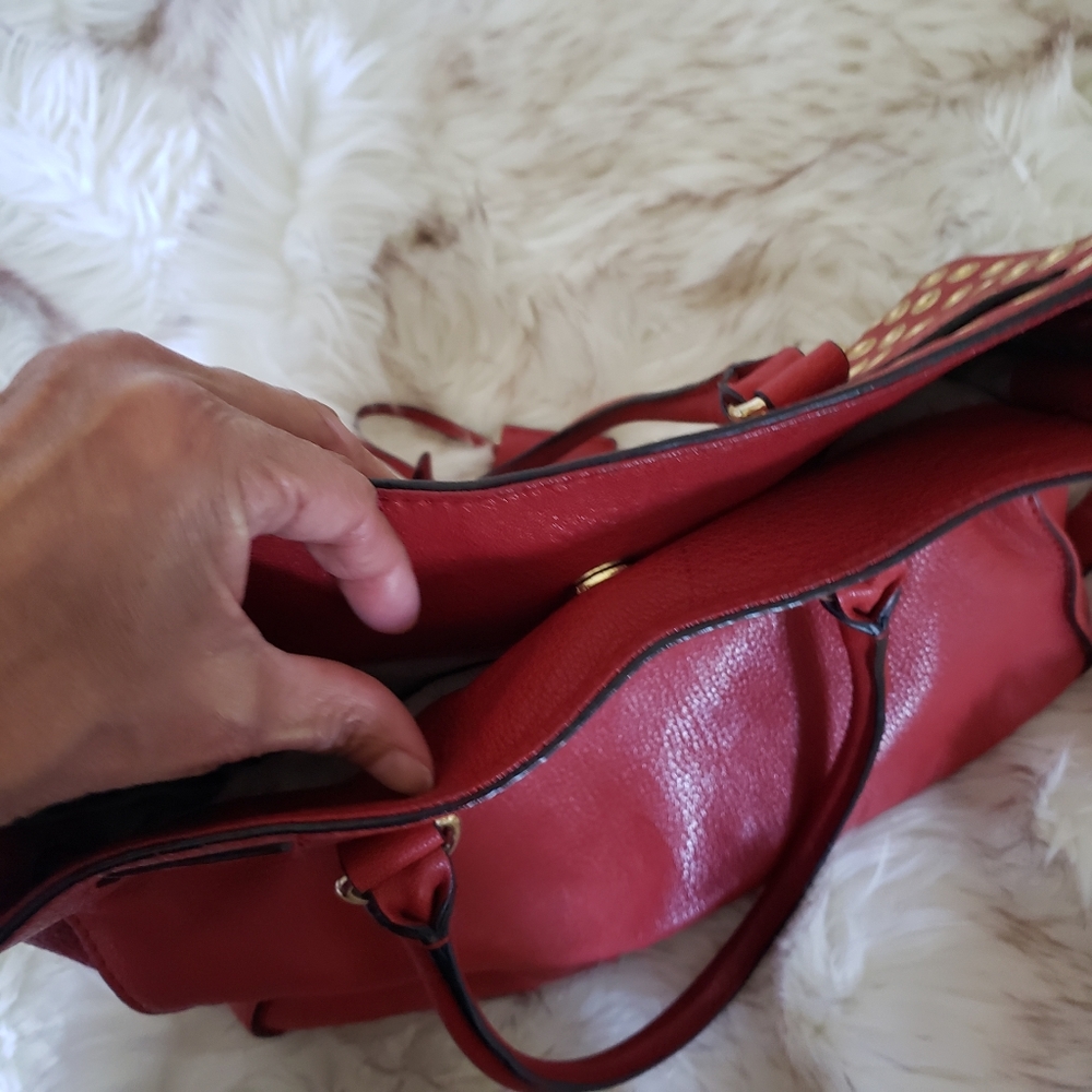 Handbag - Picture 3 of 4